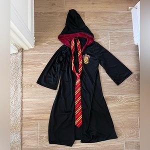 Kids medium Harry Potter robe costume with tie